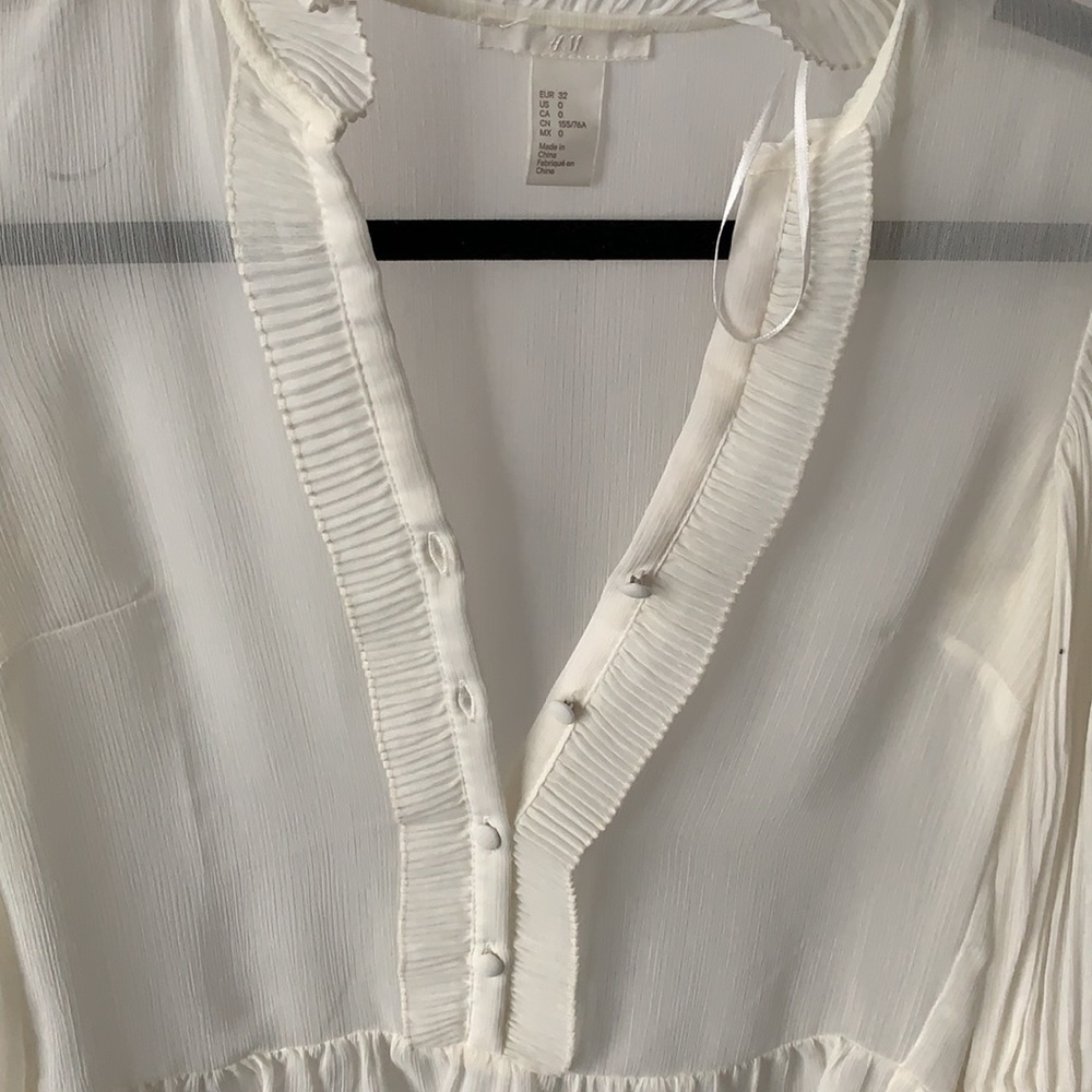 Blouse - Picture 2 of 3